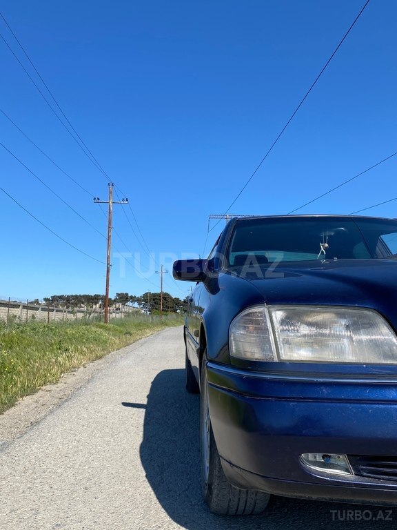 Mercedes C 180