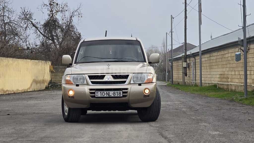 Mitsubishi Pajero