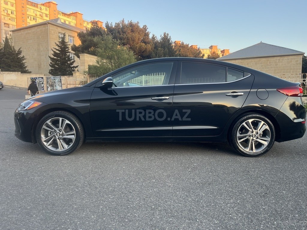 Hyundai Elantra