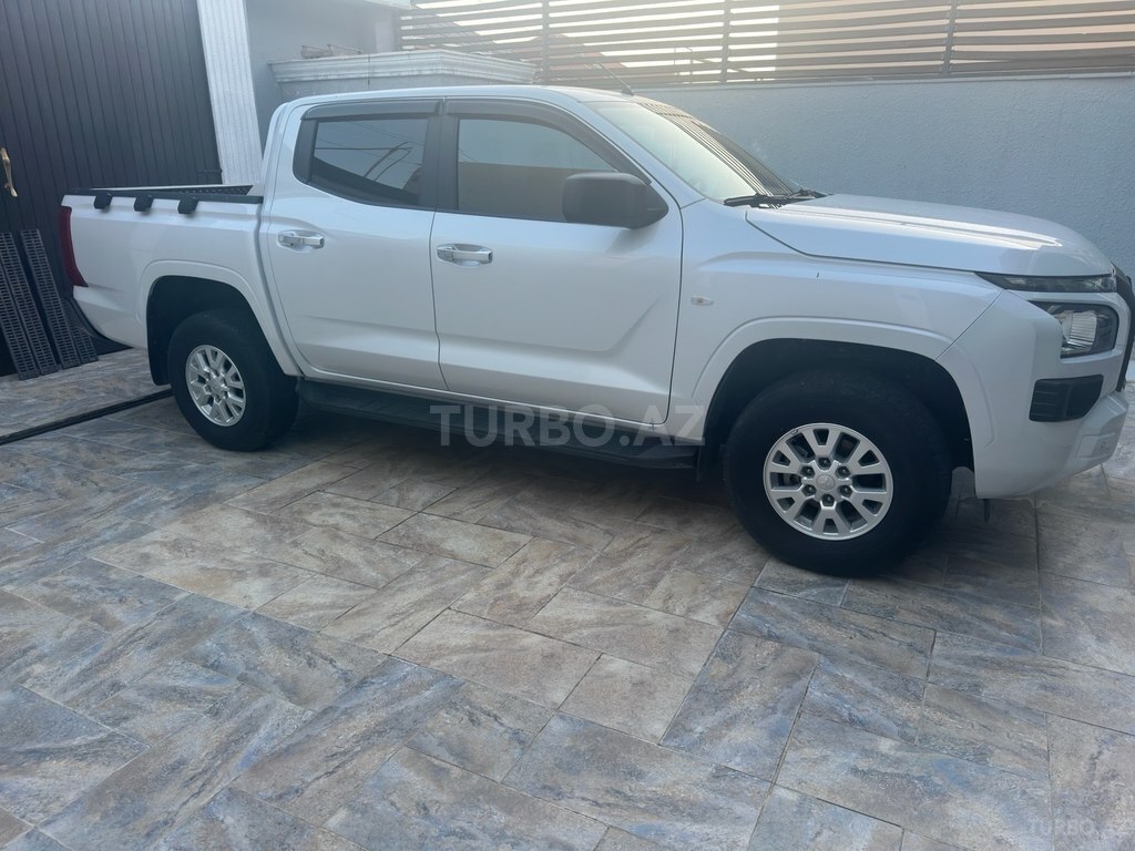 Mitsubishi L200