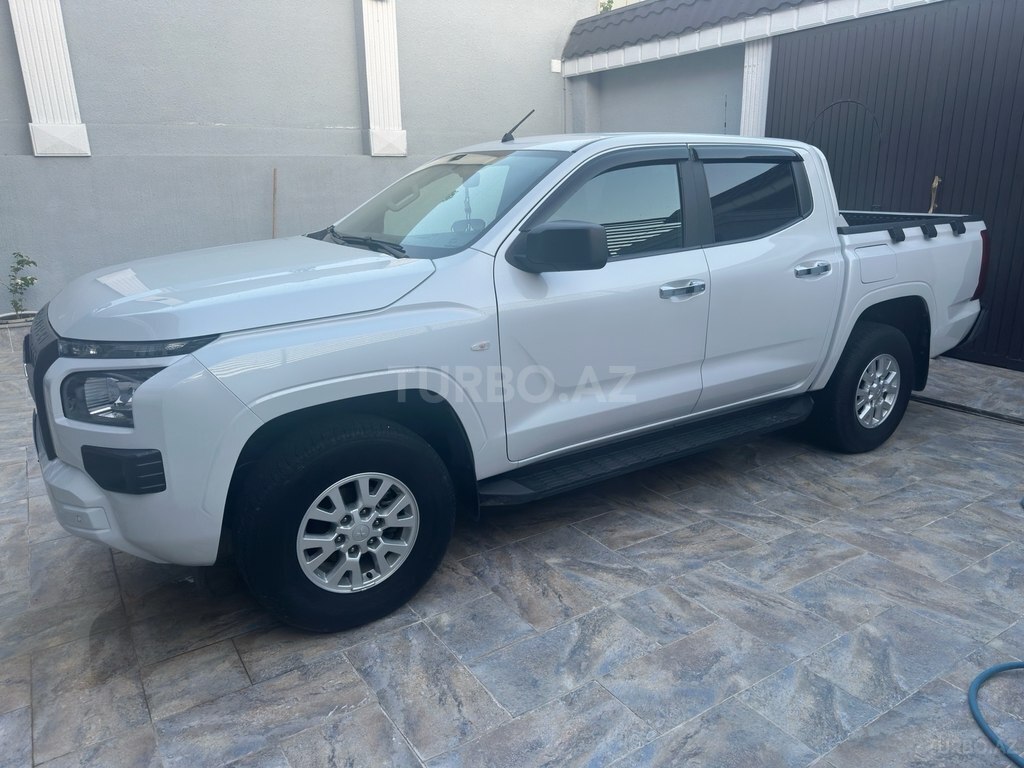 Mitsubishi L200
