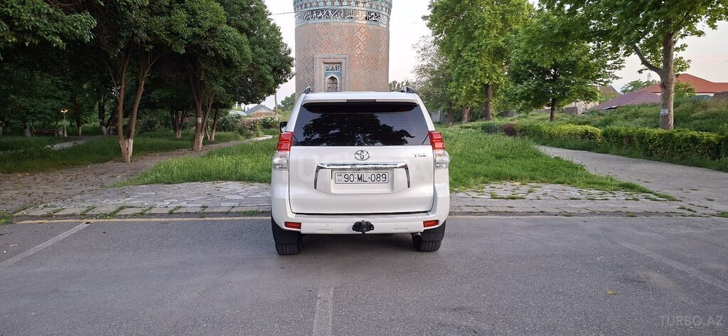 Toyota Land Cruiser Prado