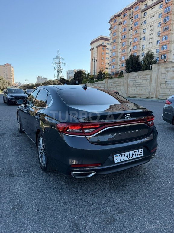 Hyundai Grandeur
