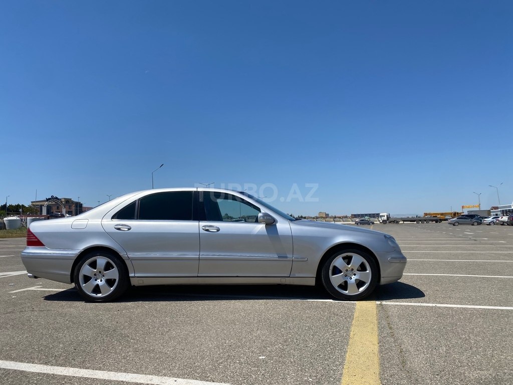 Mercedes S 500