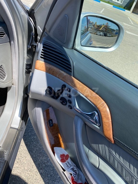 Mercedes S 500