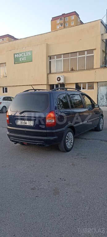 Opel Zafira