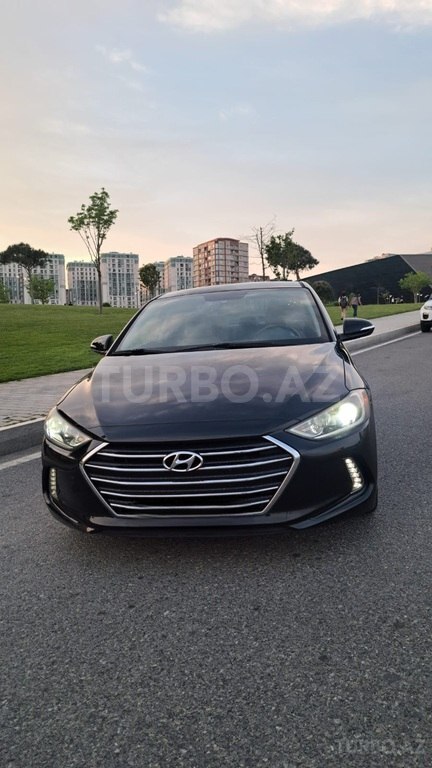 Hyundai Elantra