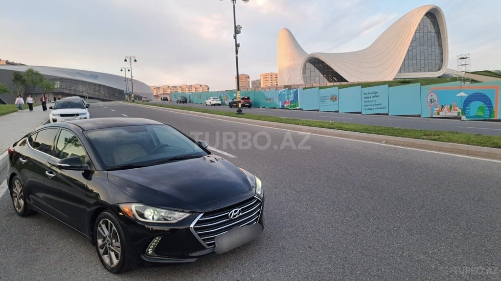 Hyundai Elantra