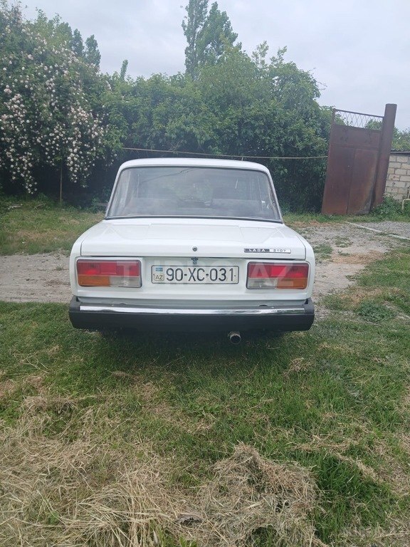 LADA (VAZ) 2107