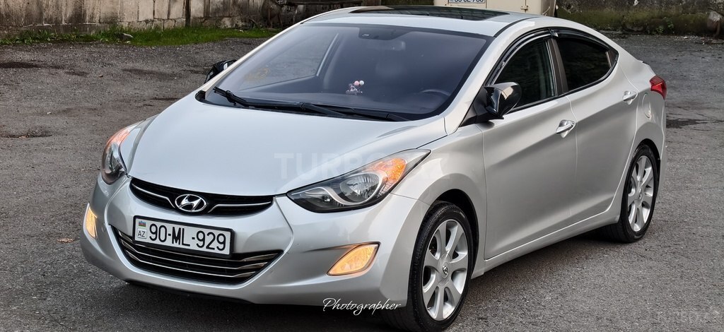 Hyundai Elantra