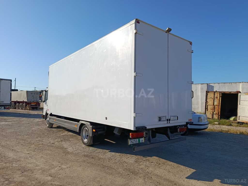 Mercedes Atego 818