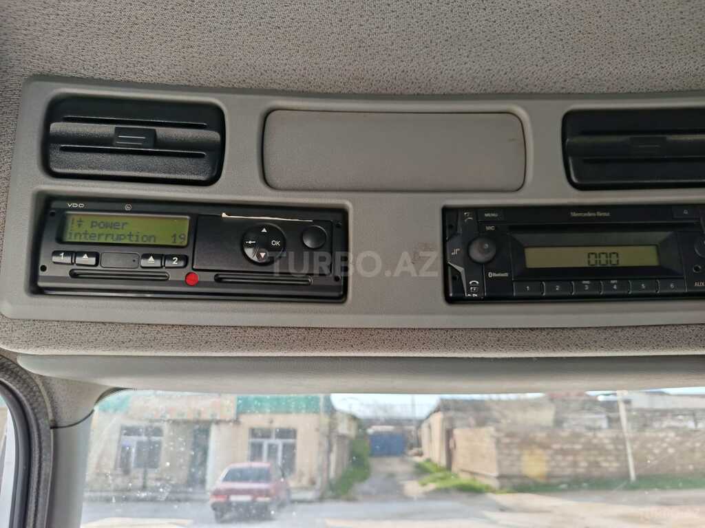 Mercedes Atego 818