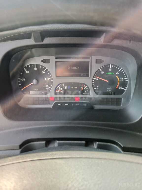 Mercedes Atego 818