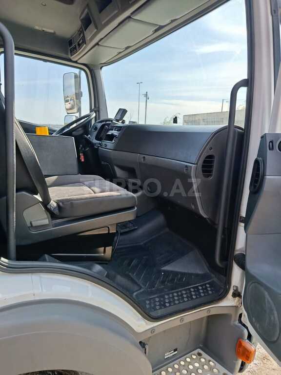 Mercedes Atego 818