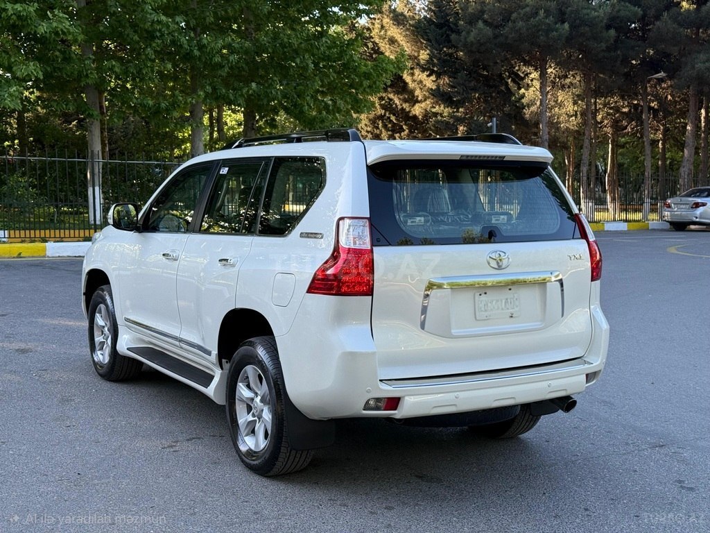 Toyota Land Cruiser Prado