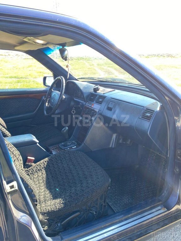 Mercedes C 180