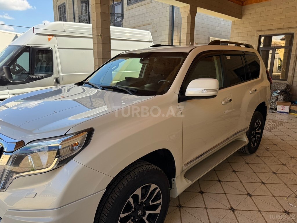 Toyota Land Cruiser Prado