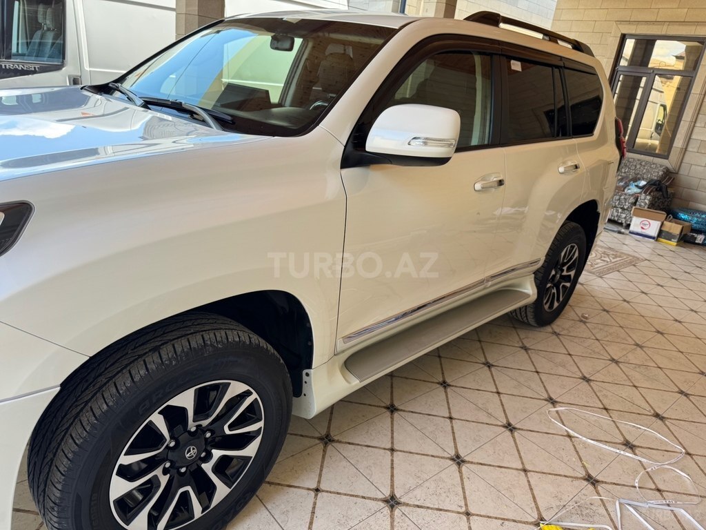 Toyota Land Cruiser Prado
