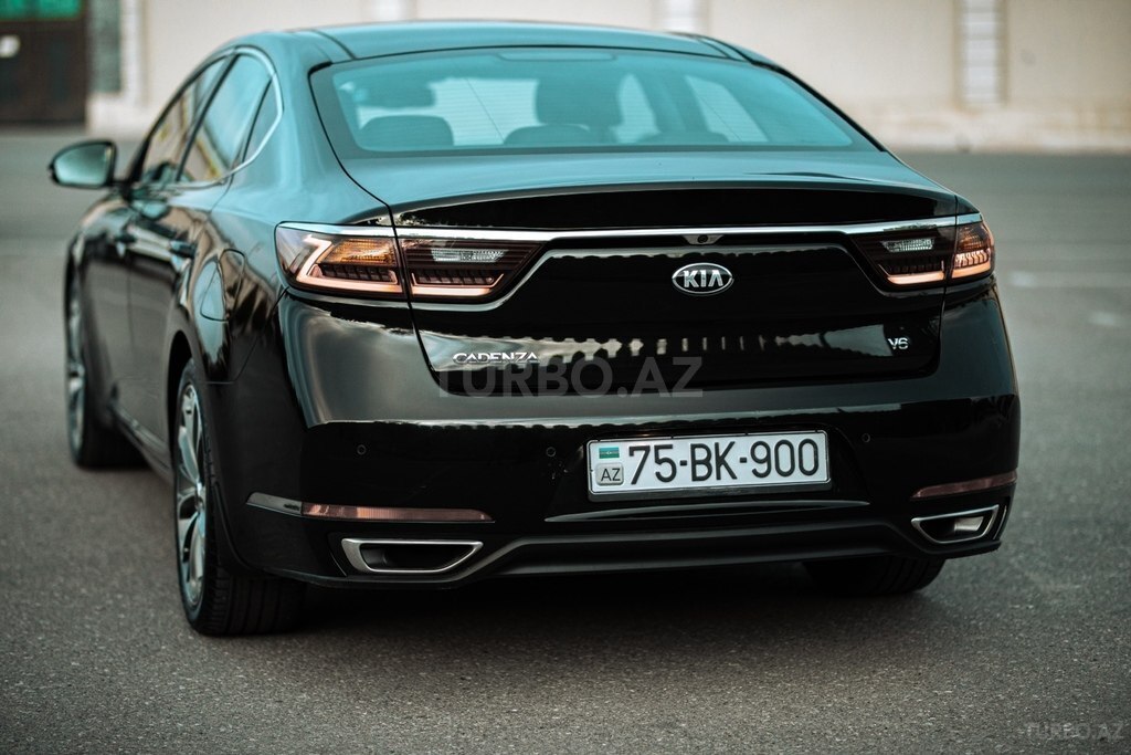 Kia Cadenza