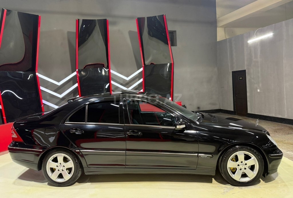 Mercedes C 240