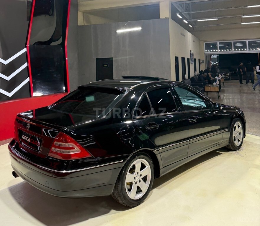 Mercedes C 240
