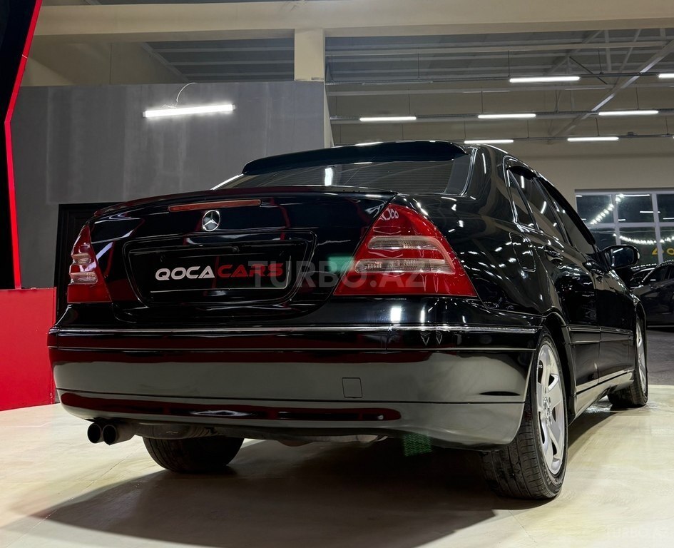Mercedes C 240