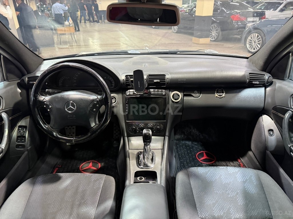 Mercedes C 240