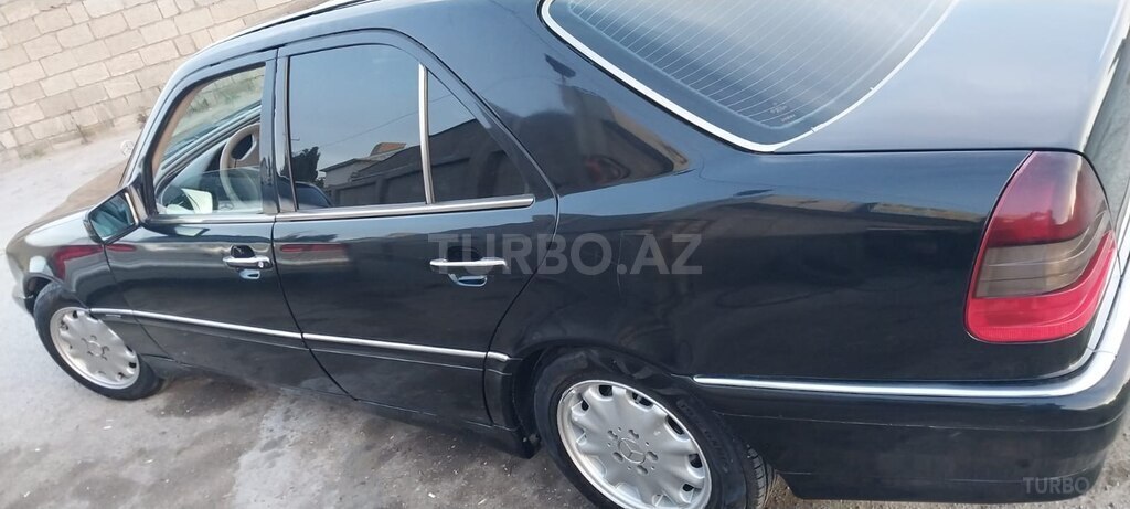 Mercedes C 230