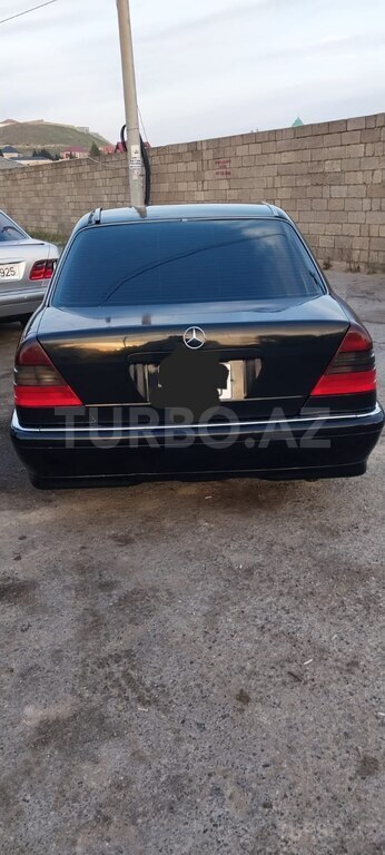 Mercedes C 230