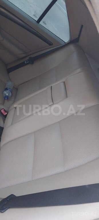 Mercedes C 230
