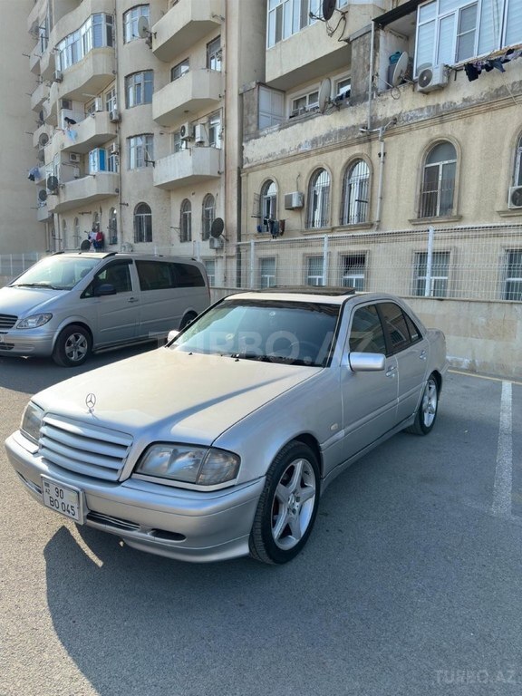 Mercedes C 180