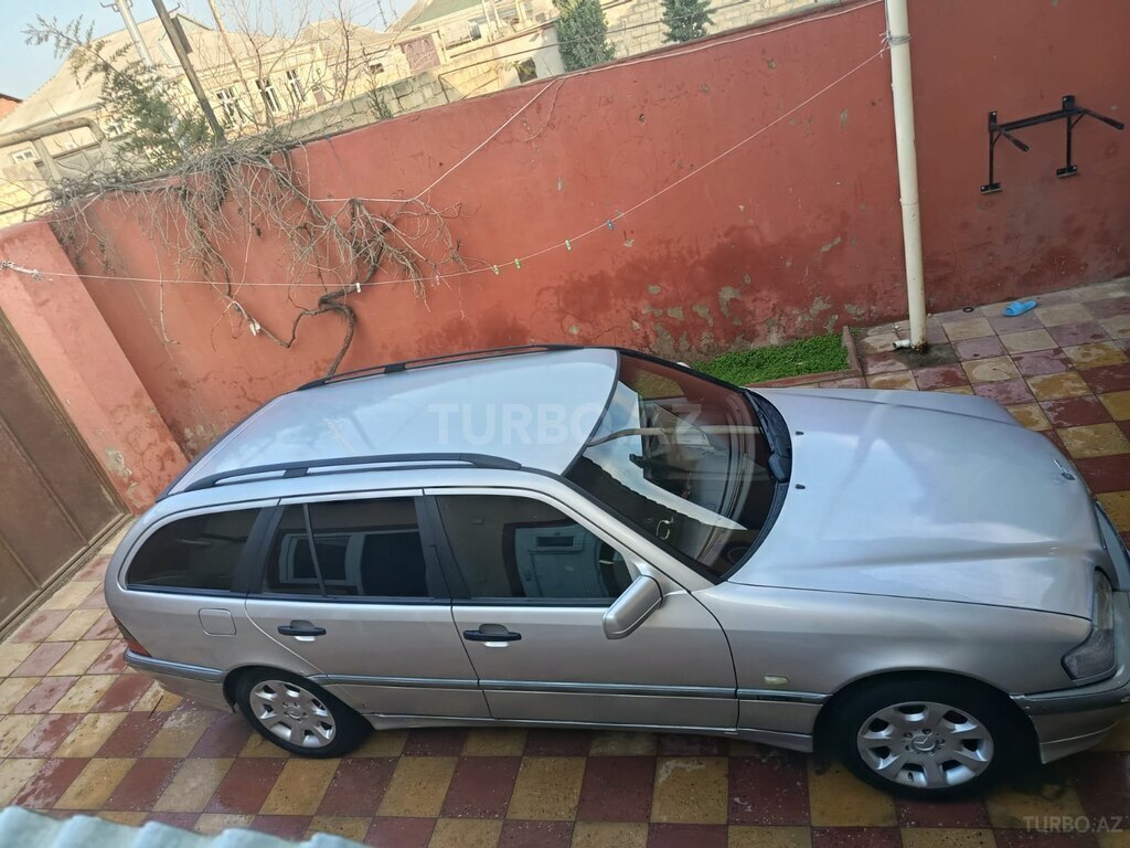 Mercedes C 180