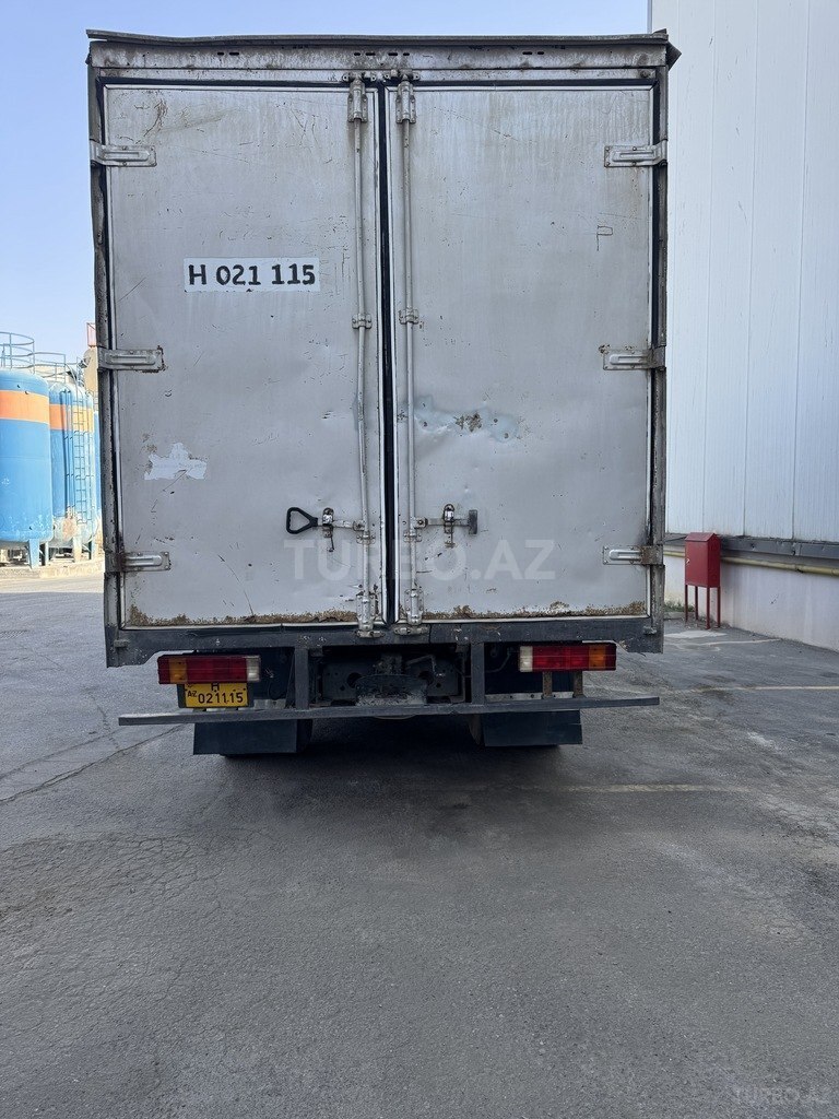 Mercedes Atego 1823