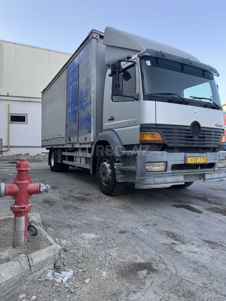 Mercedes Atego 1823
