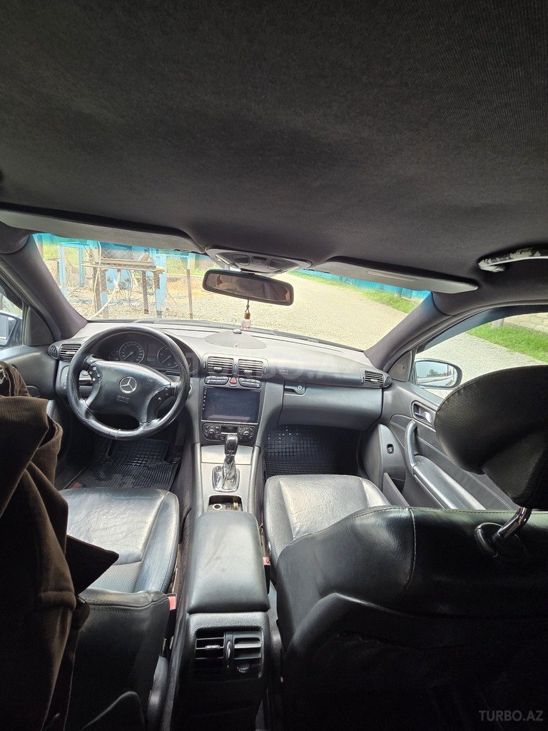 Mercedes C 200