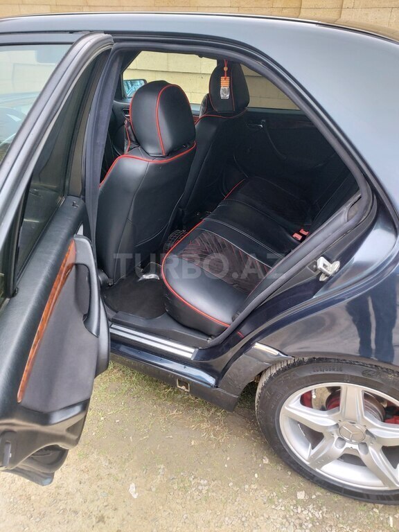 Mercedes C 240