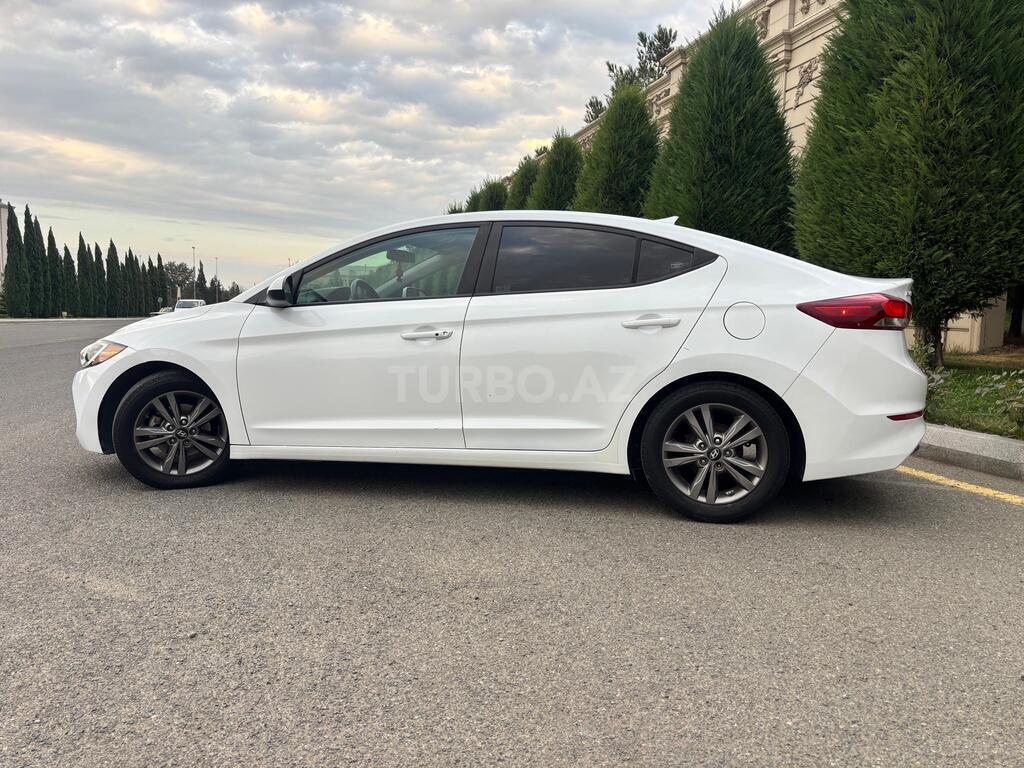 Hyundai Elantra