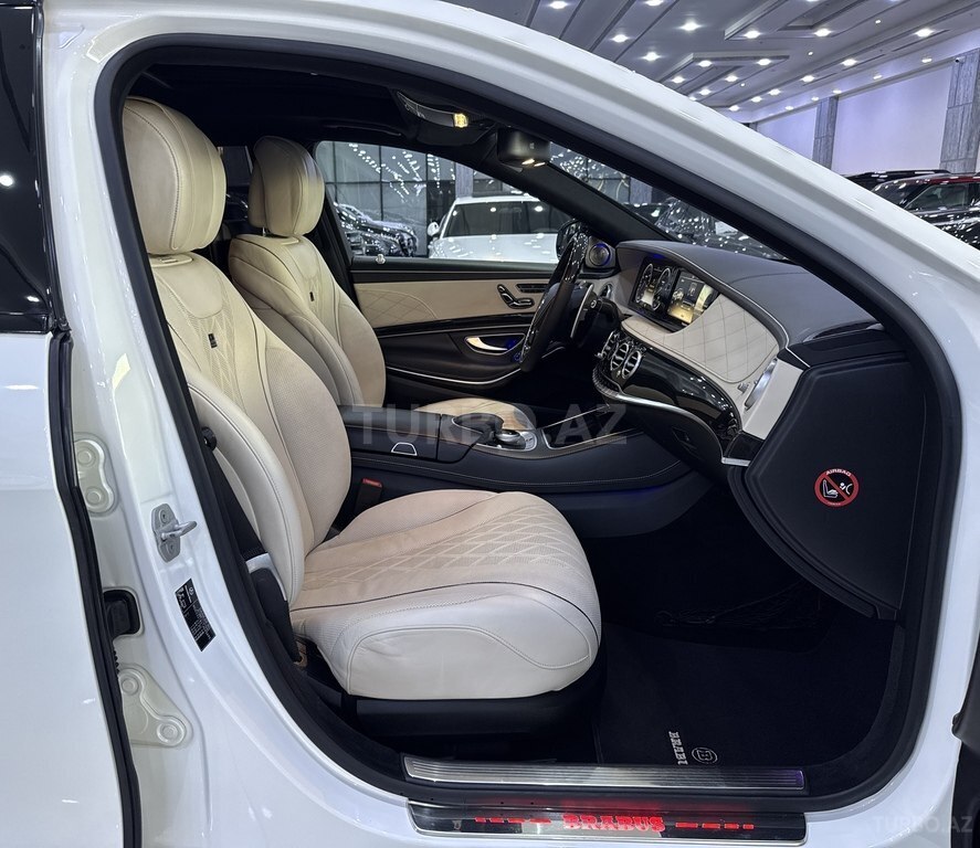 Mercedes S 500