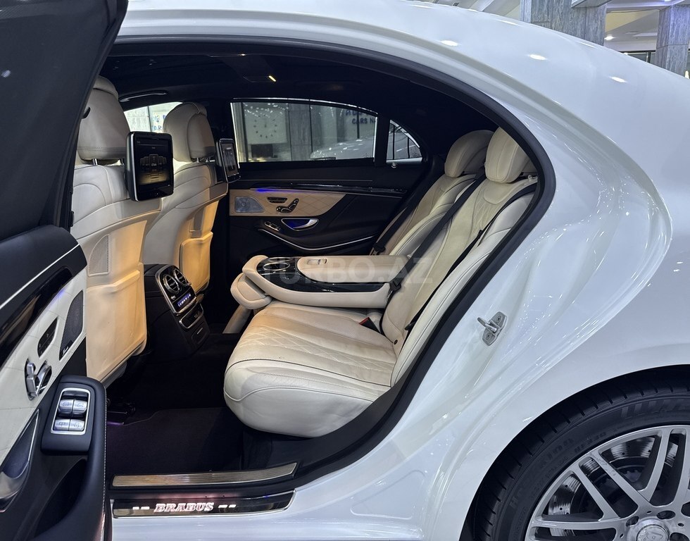 Mercedes S 500