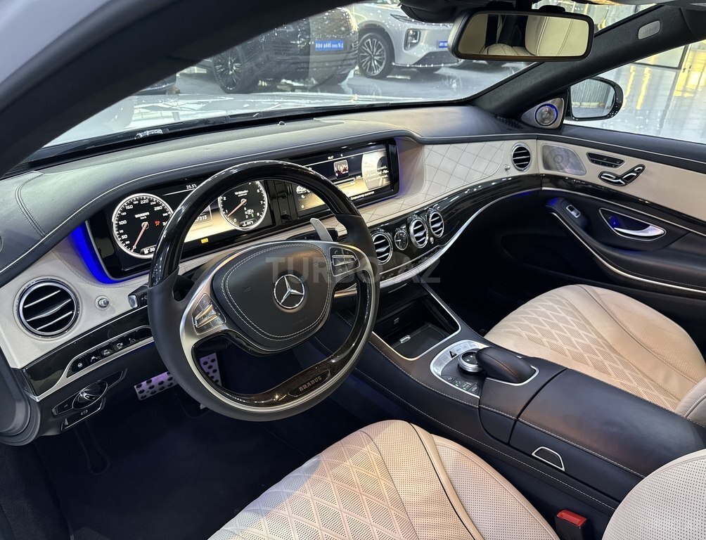 Mercedes S 500