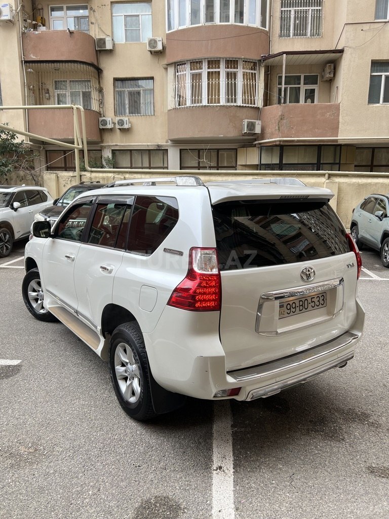 Toyota Land Cruiser Prado