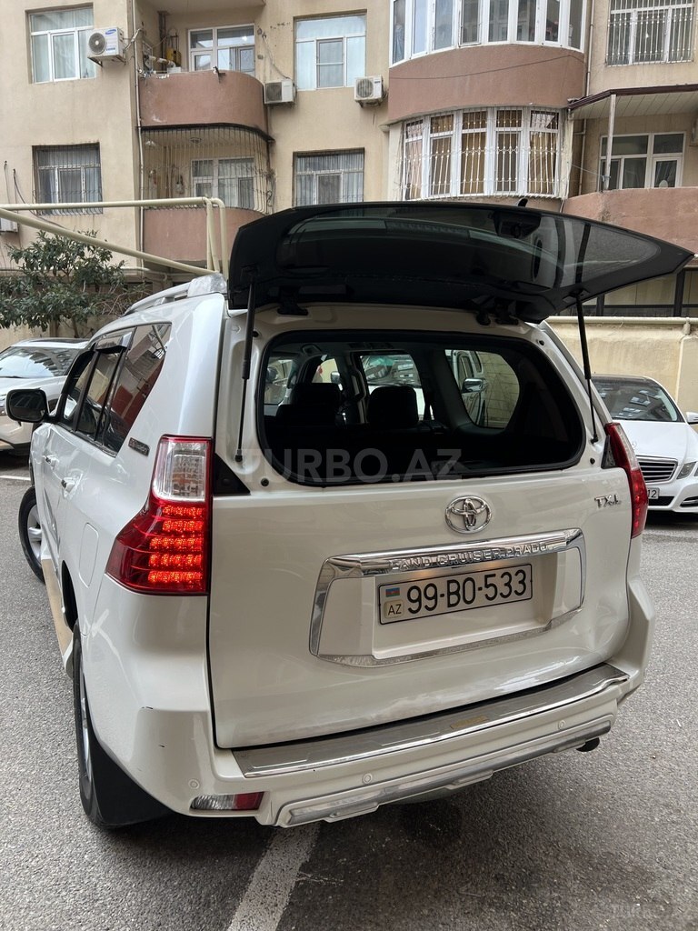 Toyota Land Cruiser Prado