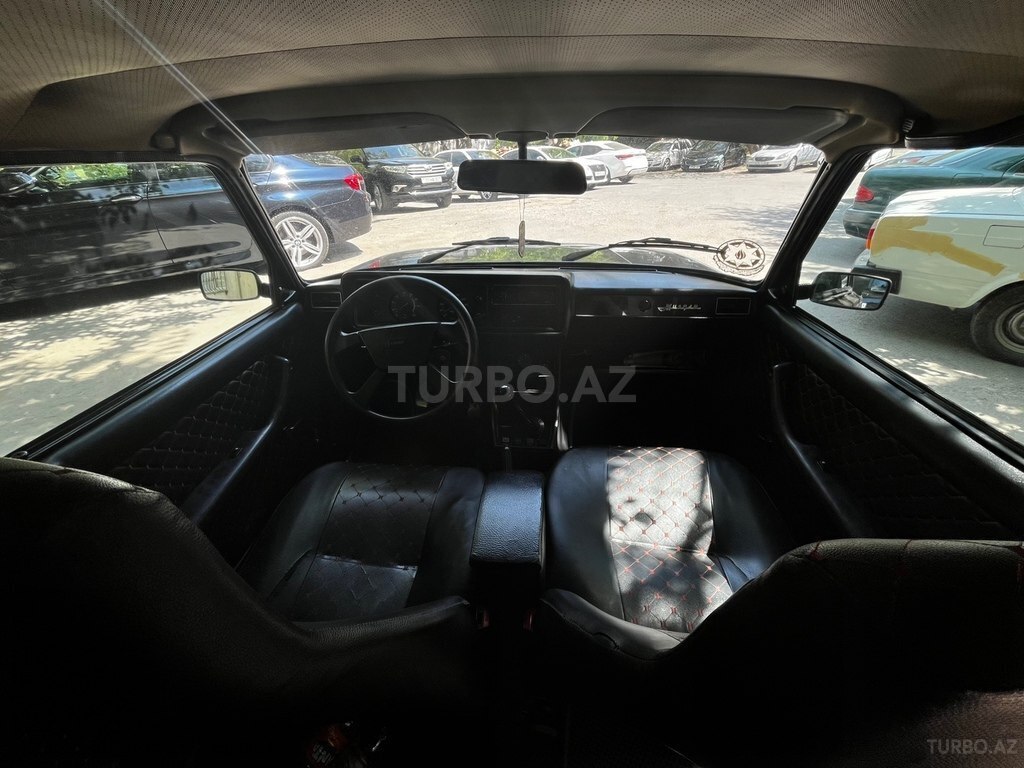LADA (VAZ) 2107