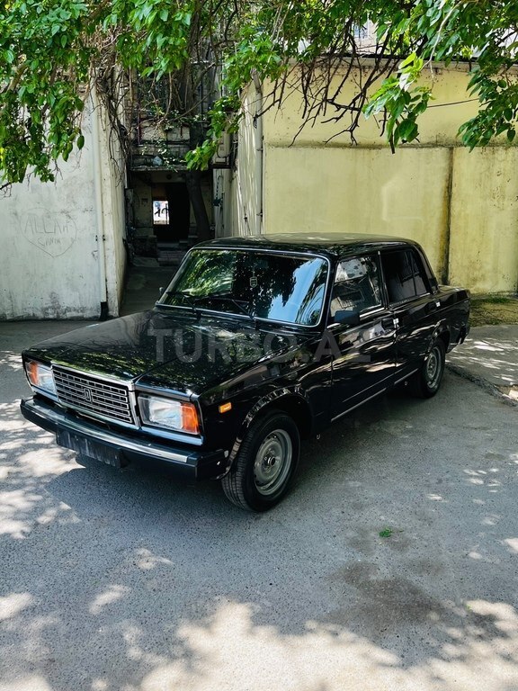 LADA (VAZ) 2107