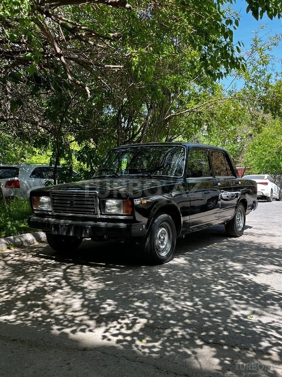 LADA (VAZ) 2107