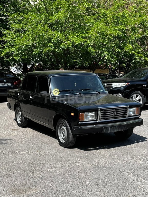 LADA (VAZ) 2107