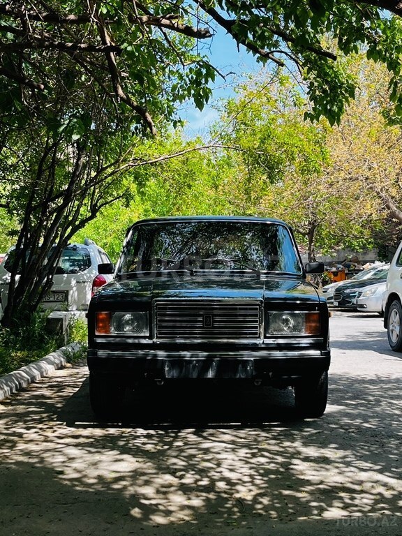 LADA (VAZ) 2107