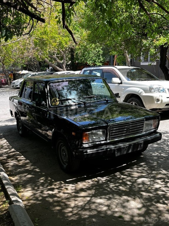 LADA (VAZ) 2107