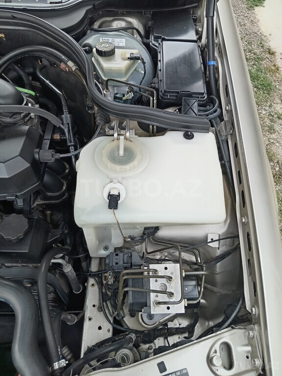 Mercedes C 200