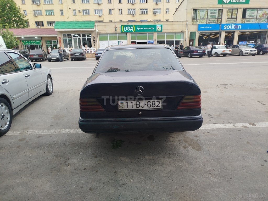 Mercedes 250 D